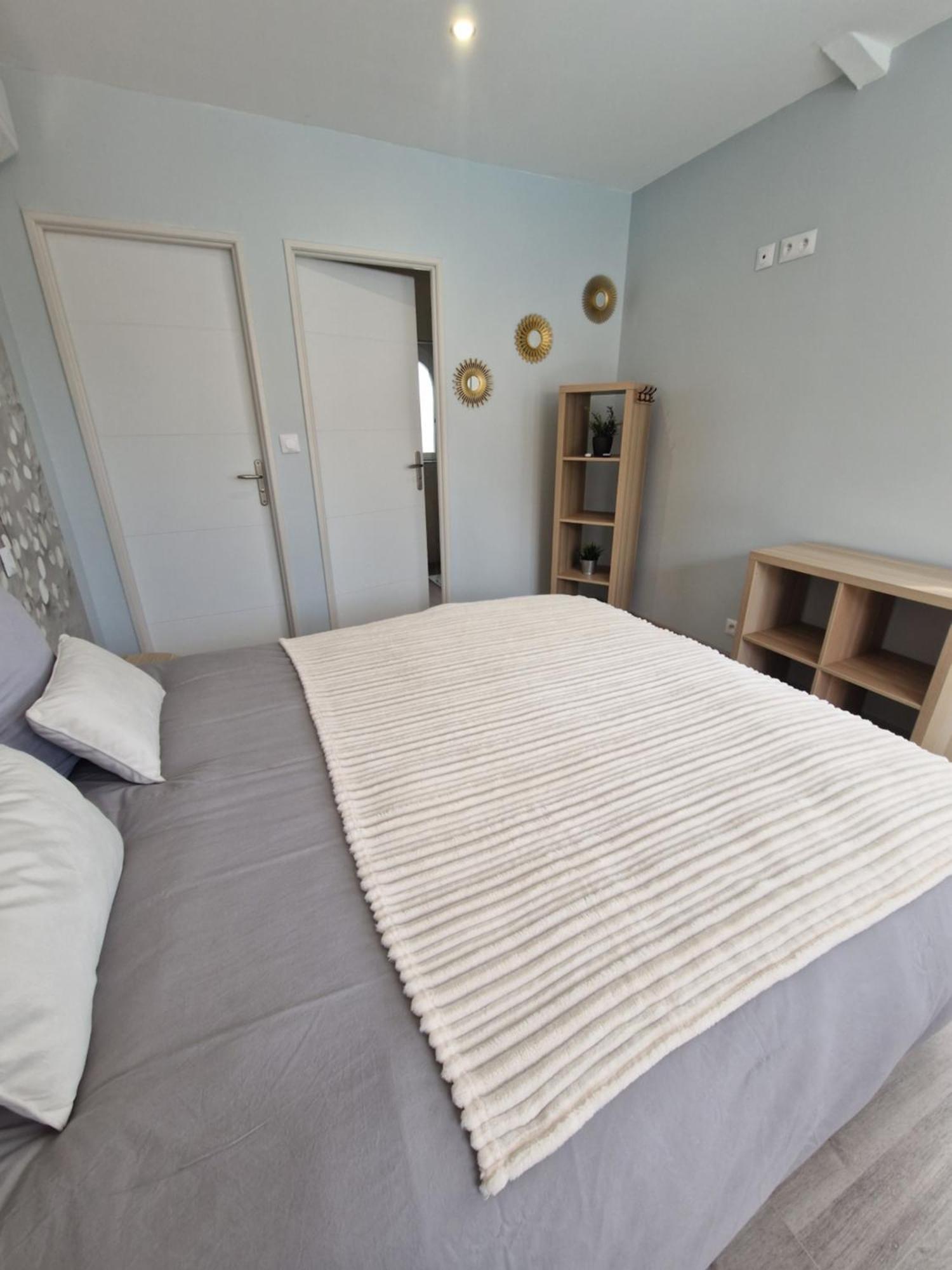 Les Restanques De Camelie Hotell Saint-Thomé Exteriör bild
