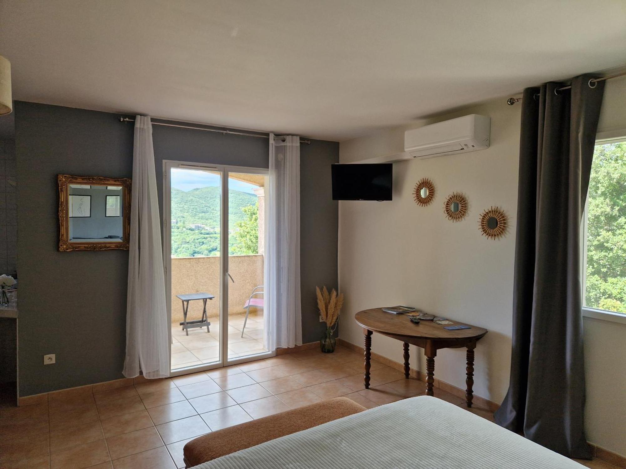 Les Restanques De Camelie Hotell Saint-Thomé Exteriör bild
